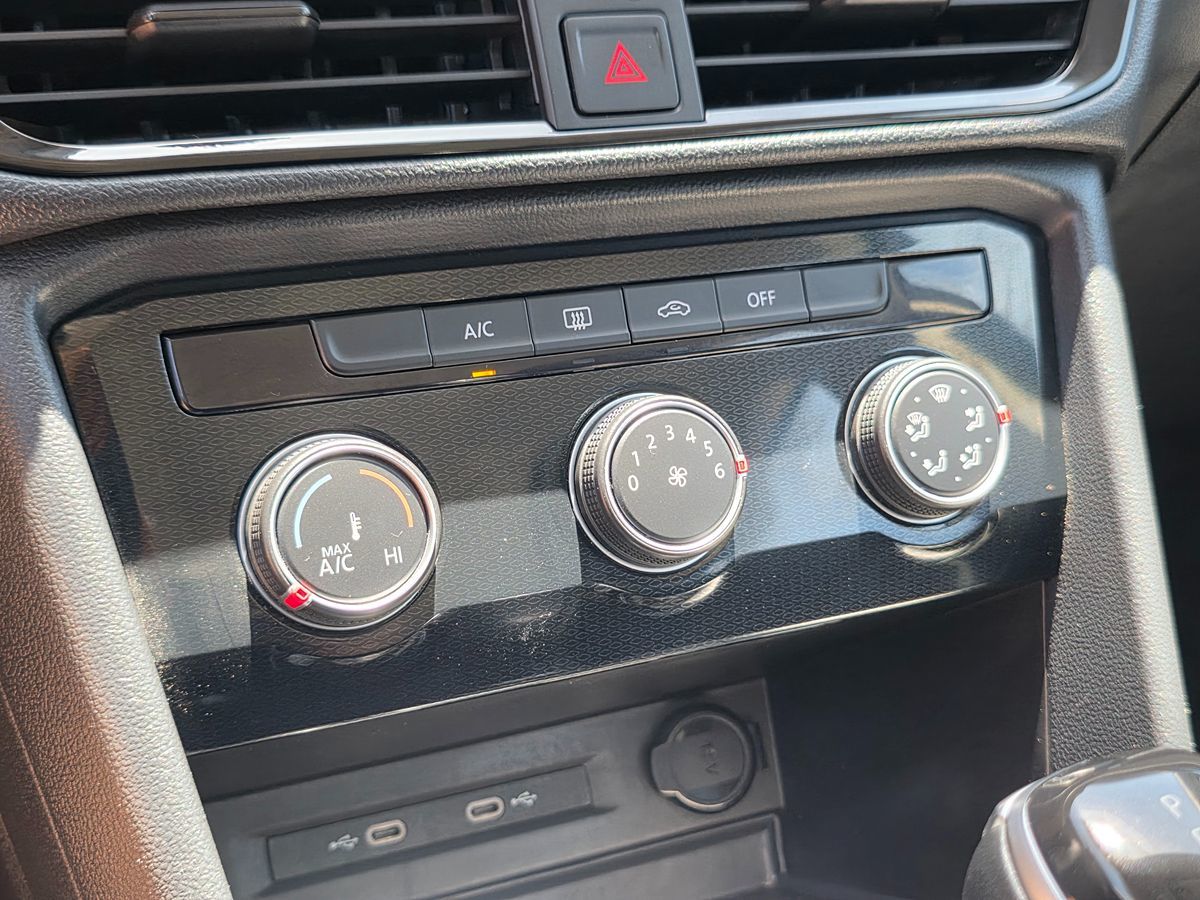Volkswagen Taos photo 37