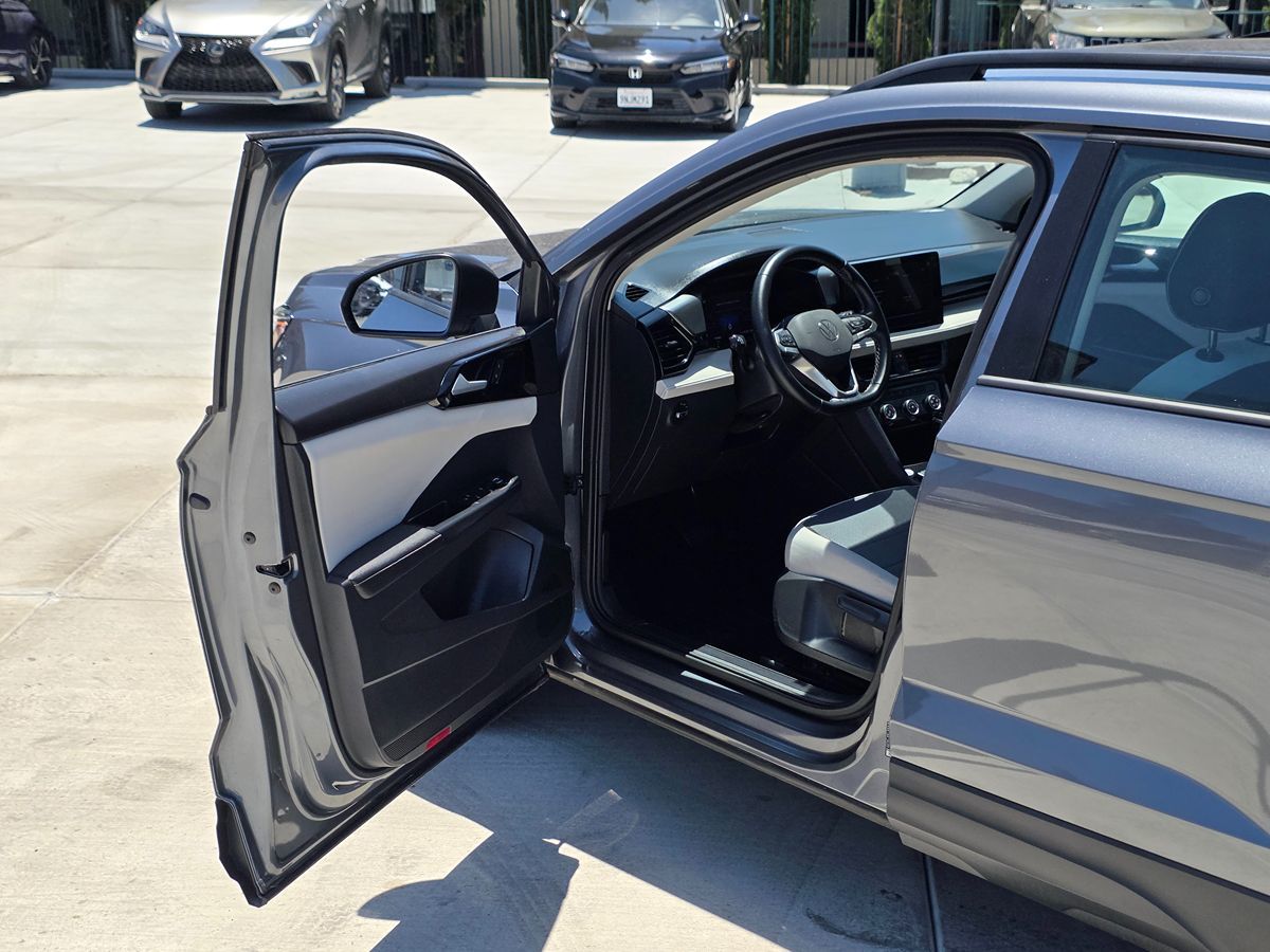 Volkswagen Taos photo 45