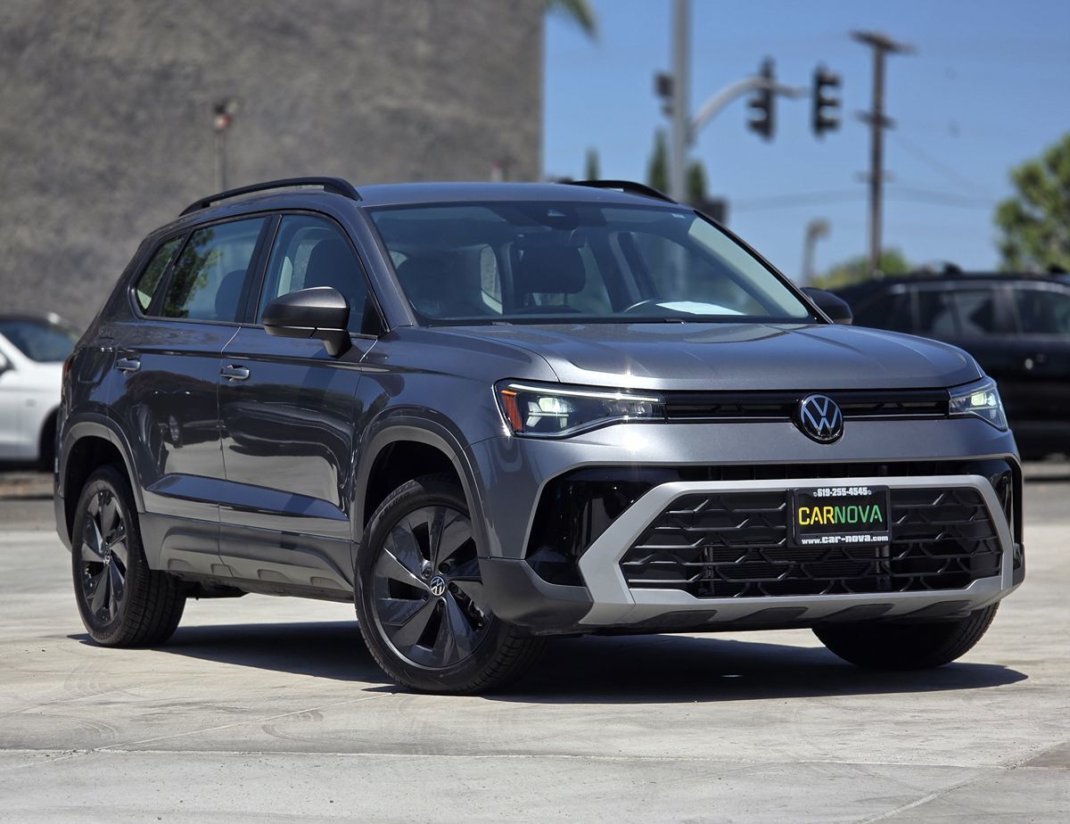 Volkswagen Taos photo 2