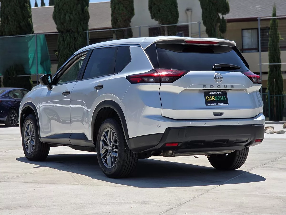 2024 Nissan Rogue S - Carnova Inc. photo 5