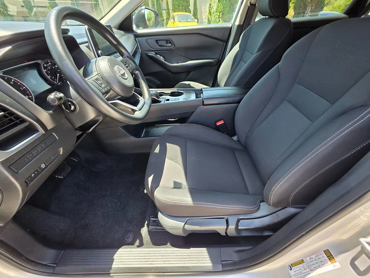 2024 Nissan Rogue S - Carnova Inc. photo 15
