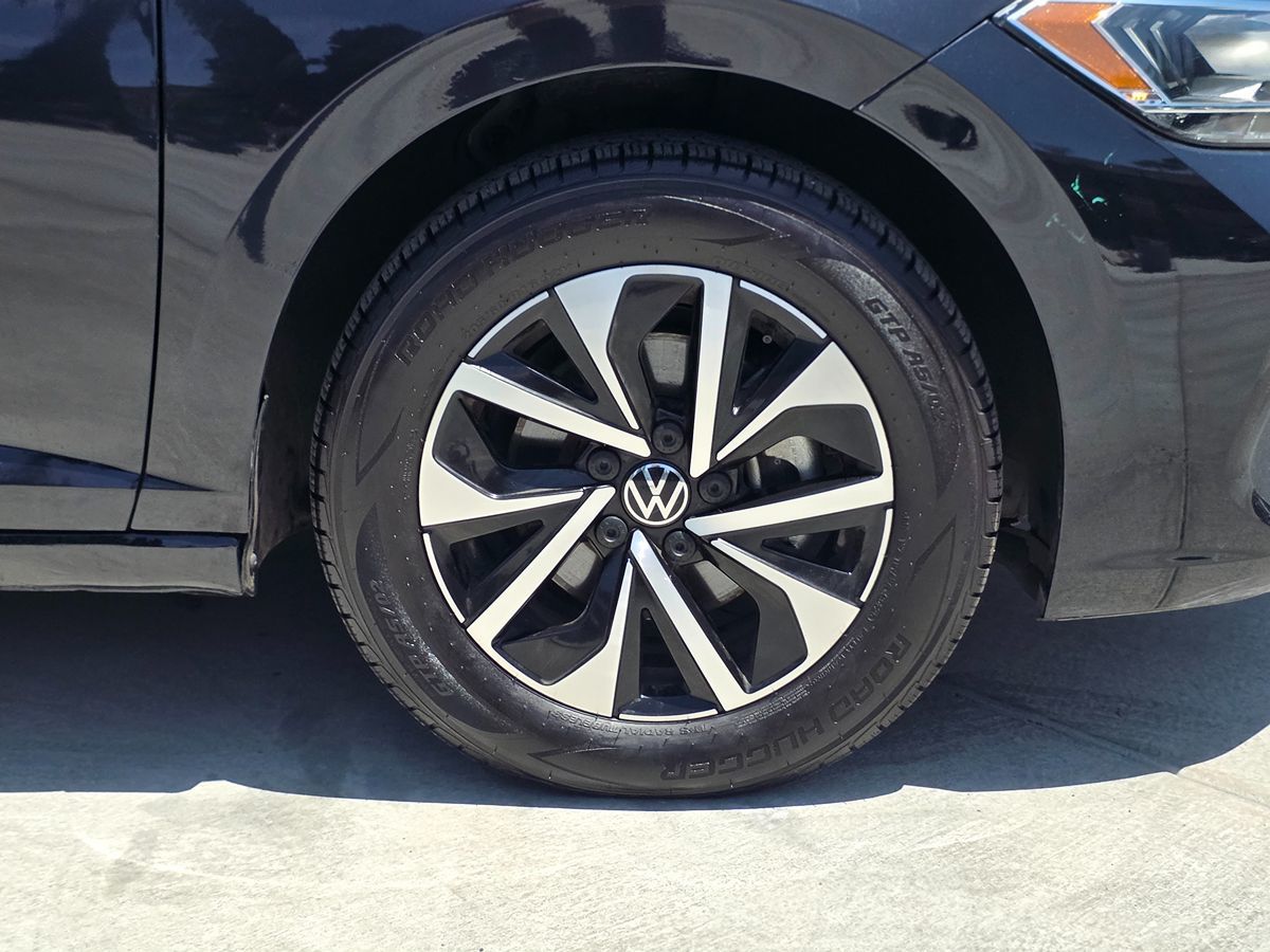 Volkswagen Jetta photo 8