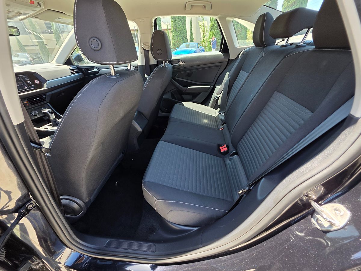 Volkswagen Jetta photo 16