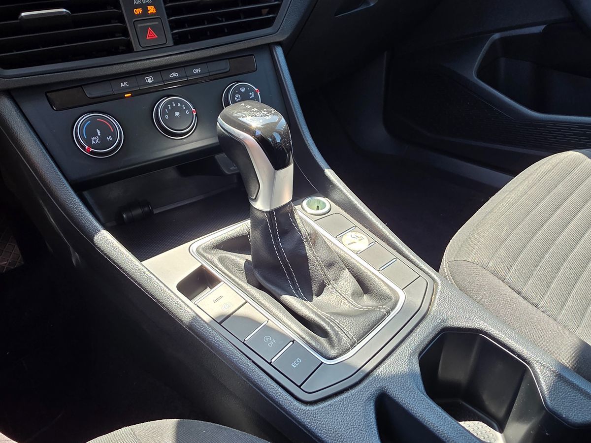 Volkswagen Jetta photo 31