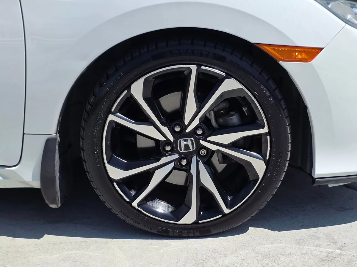 2019 Honda Civic Si Sedan Si - Carnova Inc. photo 9