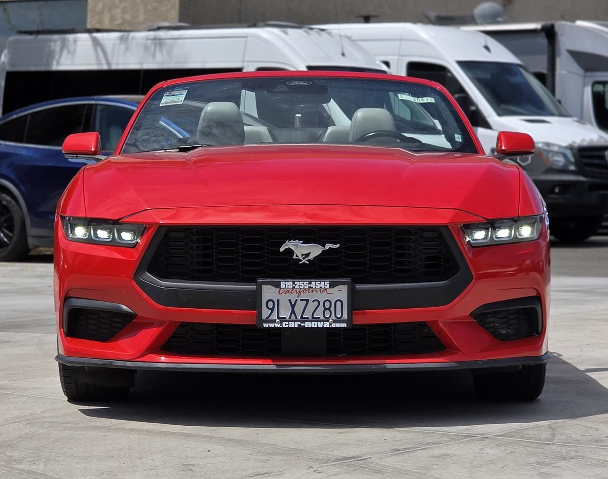 Ford Mustang photo 6