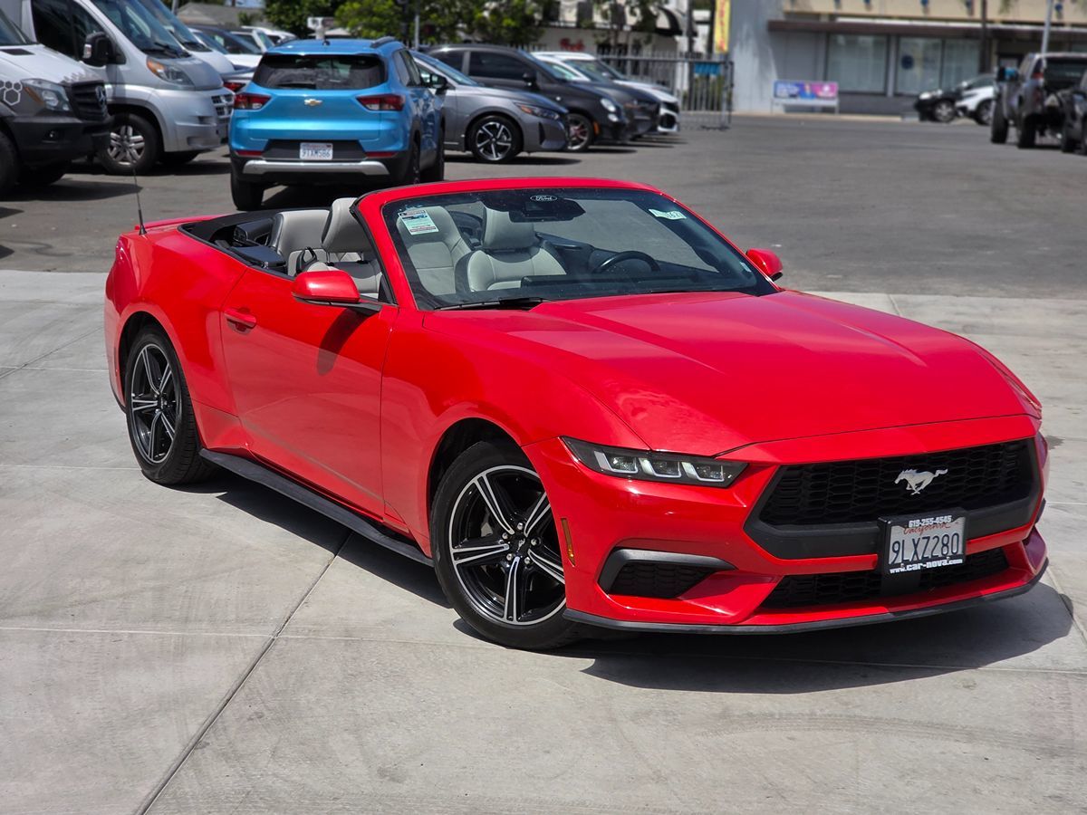 Ford Mustang photo 5