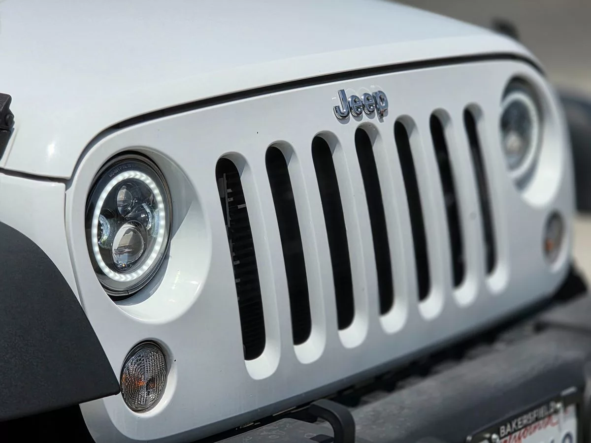 2017 Jeep Wrangler Sport - Carnova Inc. photo 10