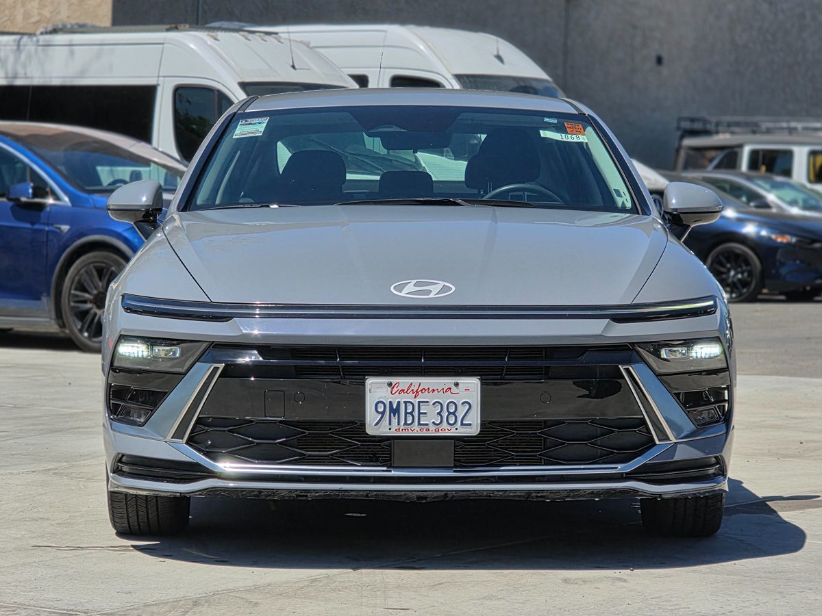 Hyundai Sonata photo 5