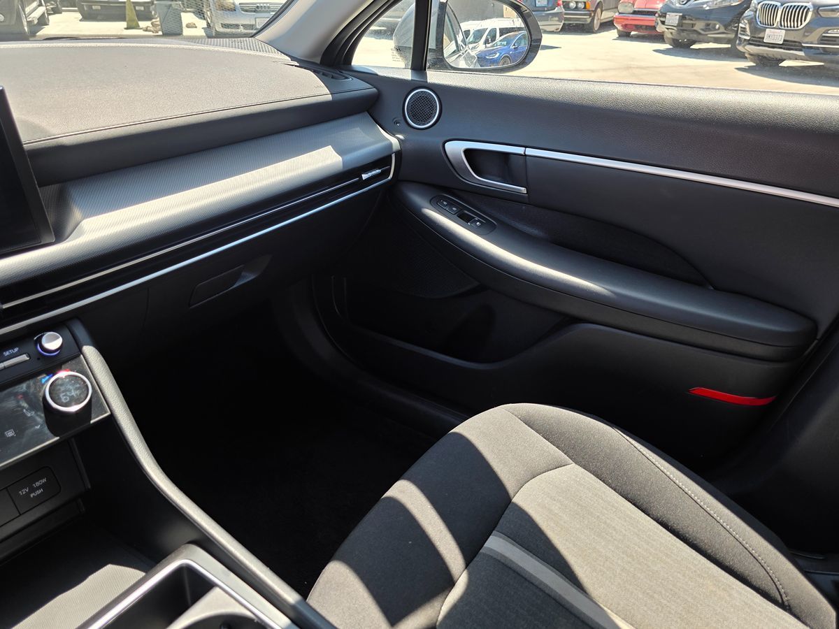 Hyundai Sonata photo 33