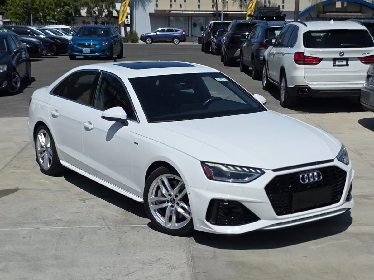 2023 Audi A4 Sedan S line Premium Plus - Carnova Inc. photo 4