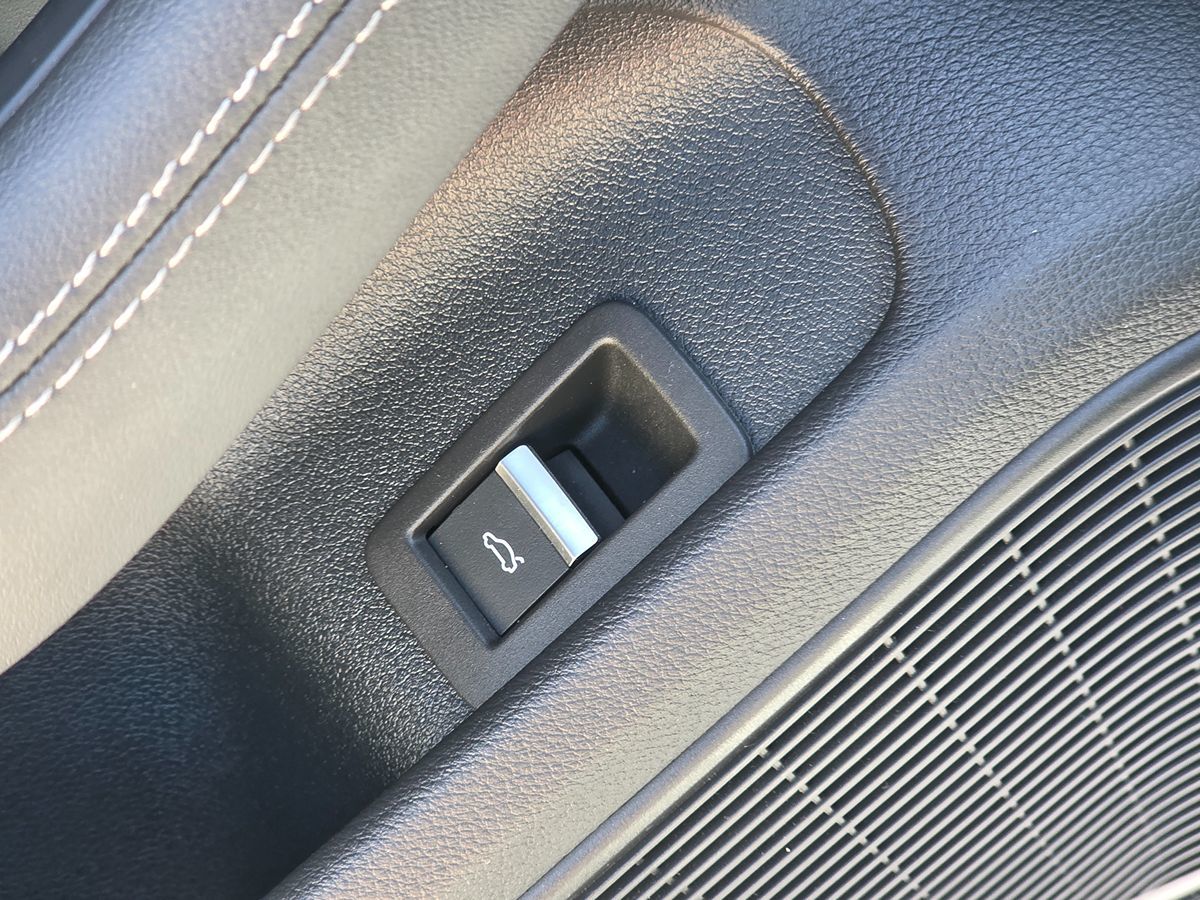 Audi A4 photo 28
