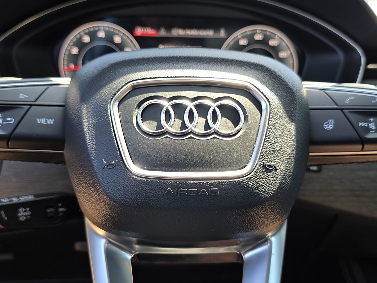 Audi A4 photo 31