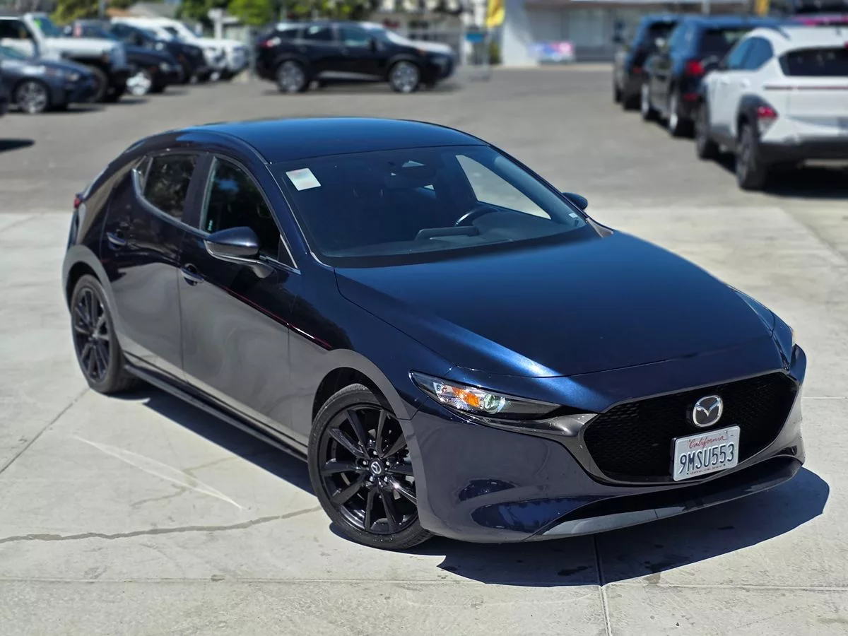 2025 Mazda Mazda3 Hatchback 2.5 S Select Sport - Carnova Inc. photo 4