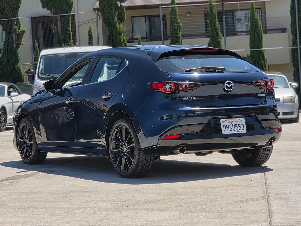 2025 Mazda Mazda3 Hatchback 2.5 S Select Sport - Carnova Inc. photo 7