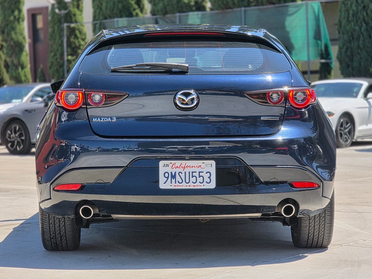 Mazda Mazda3 photo 8