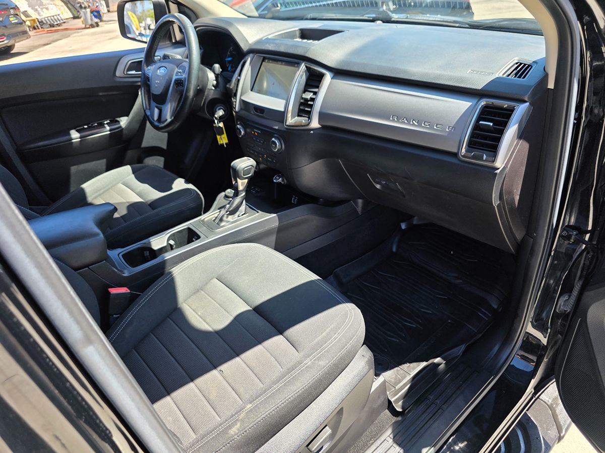 Ford Ranger photo 12