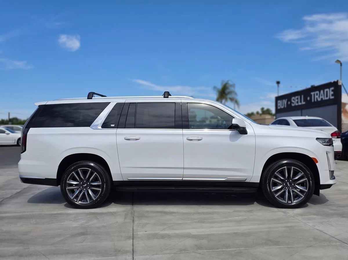 2021 Cadillac Escalade ESV Luxury - Carnova Inc. photo 12