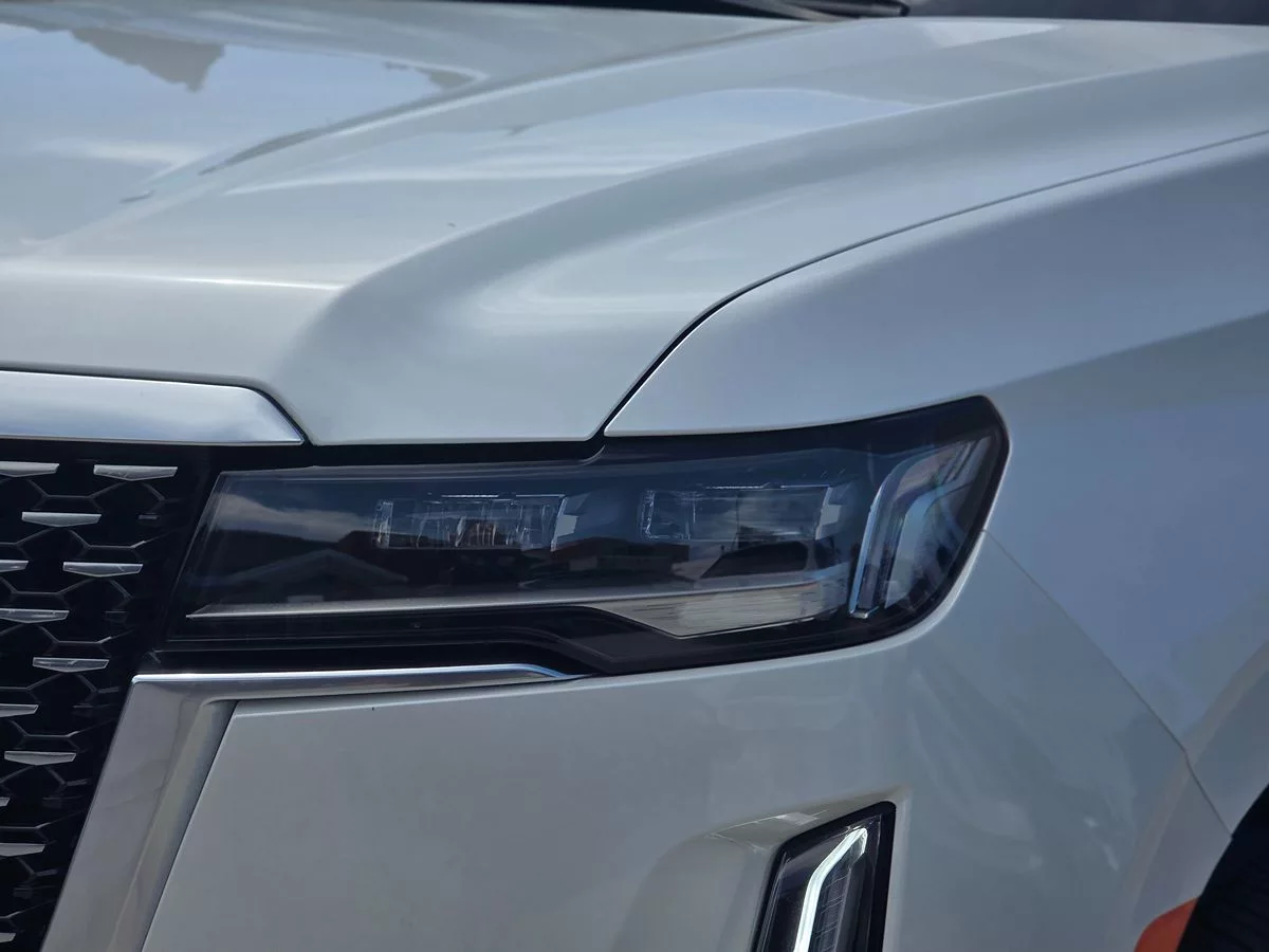 2021 Cadillac Escalade ESV Luxury - Carnova Inc. photo 7