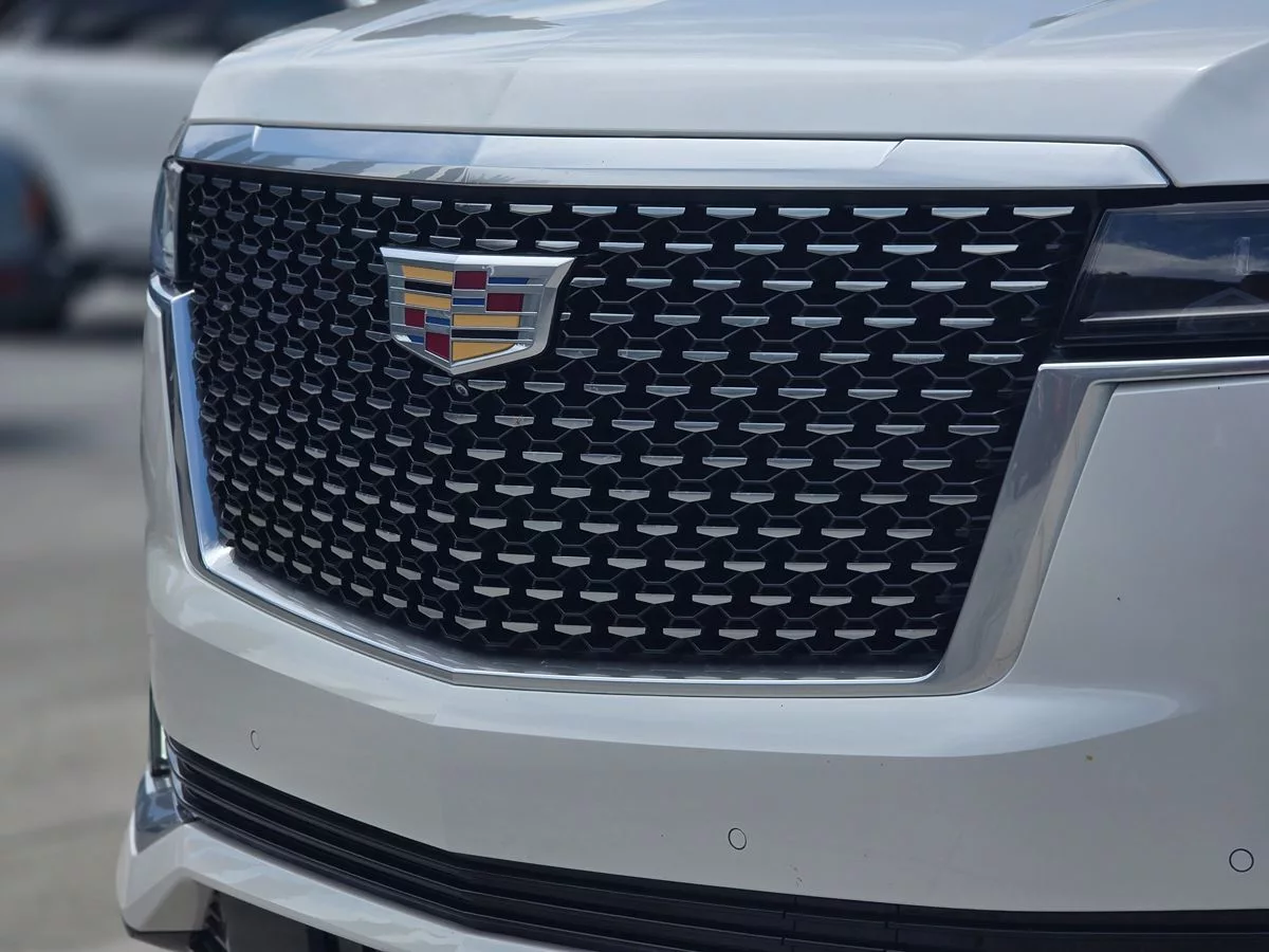 2021 Cadillac Escalade ESV Luxury - Carnova Inc. photo 8