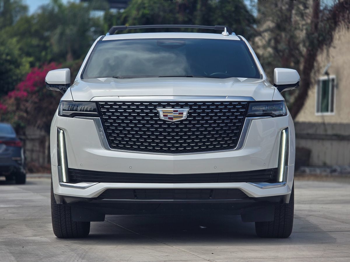 Cadillac Escalade ESV photo 5
