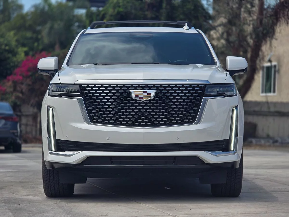 2021 Cadillac Escalade ESV Luxury - Carnova Inc. photo 5