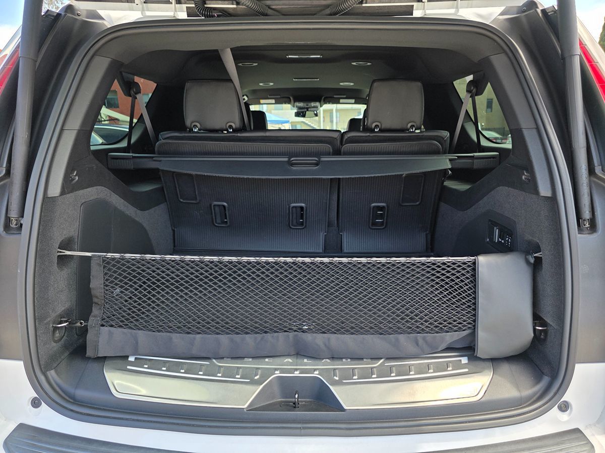 Cadillac Escalade ESV photo 19