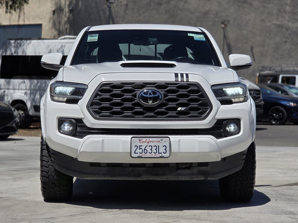 Toyota Tacoma photo 5