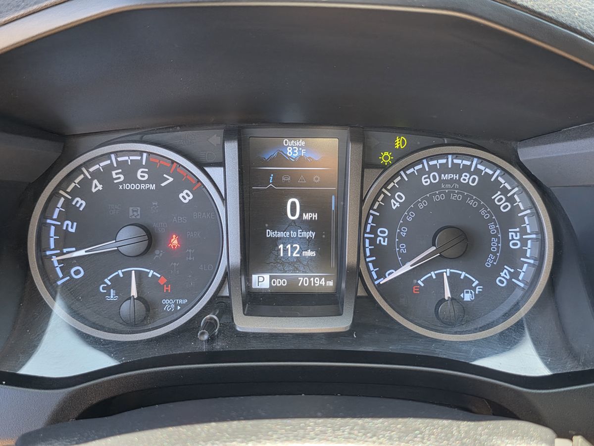 Toyota Tacoma photo 27