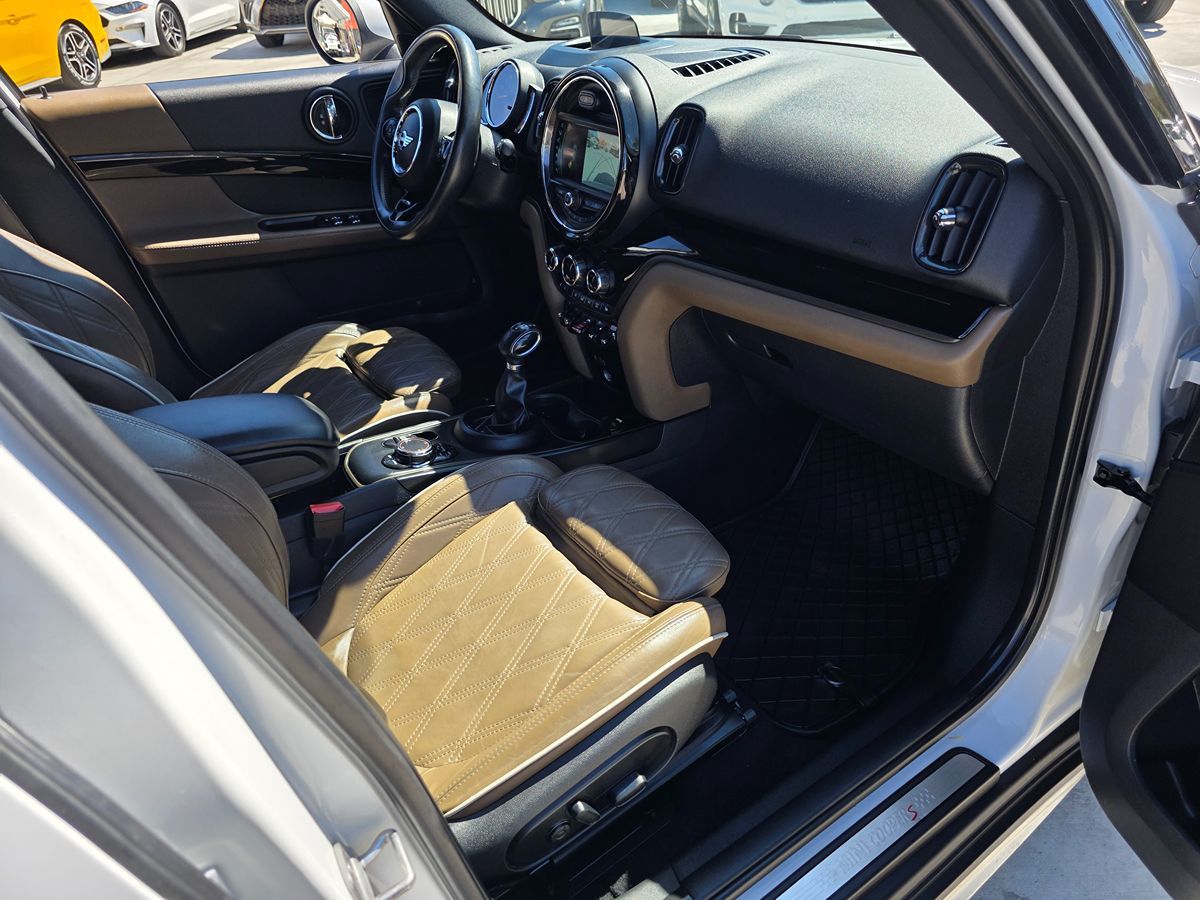 Mini Countryman photo 9