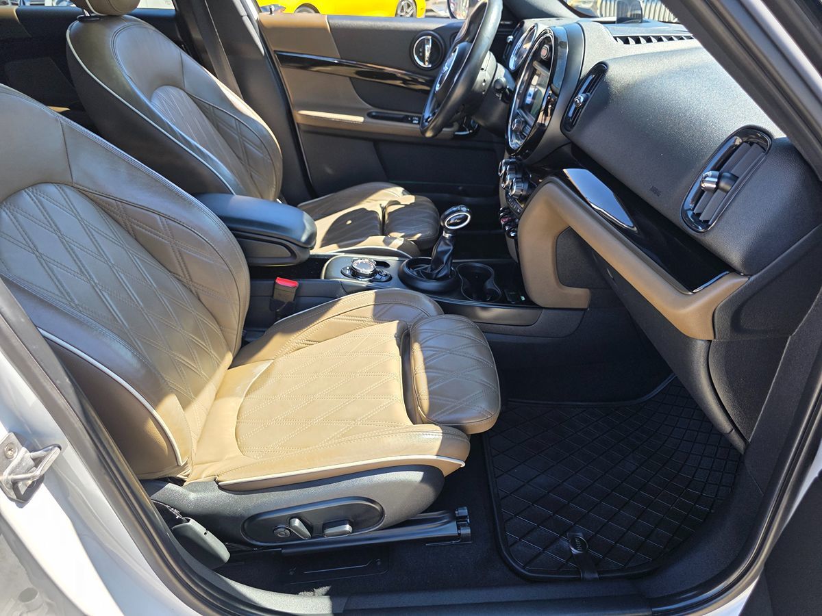 Mini Countryman photo 10