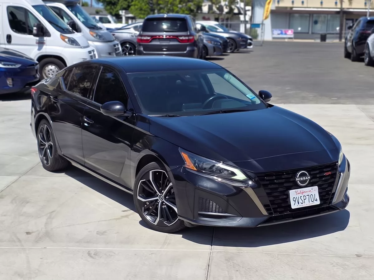 2024 Nissan Altima 2.5 SR - Carnova Inc. photo 4