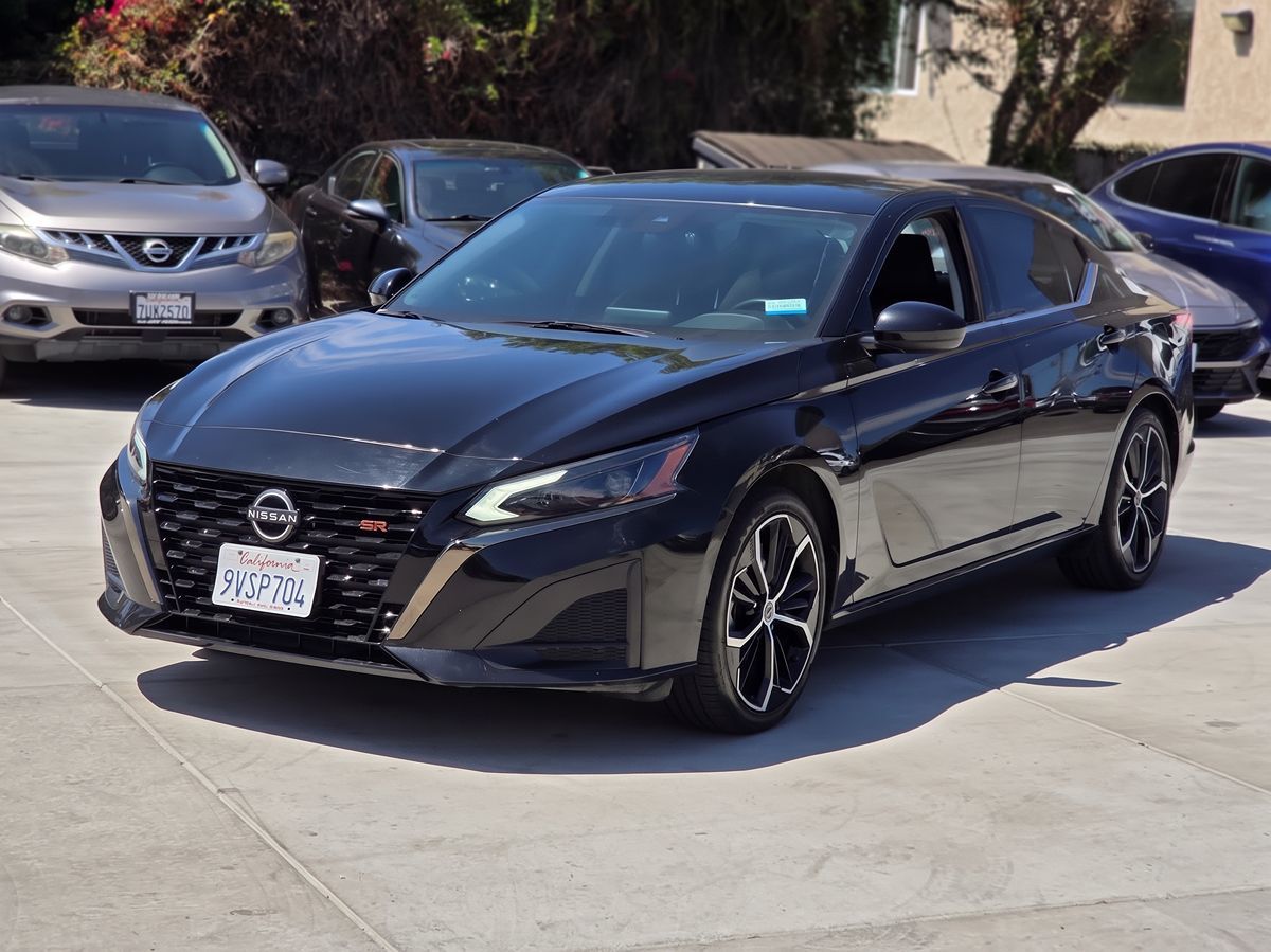 Nissan Altima photo 6