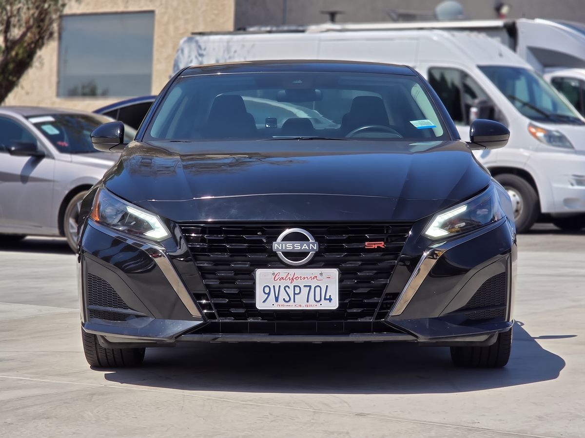 Nissan Altima photo 5