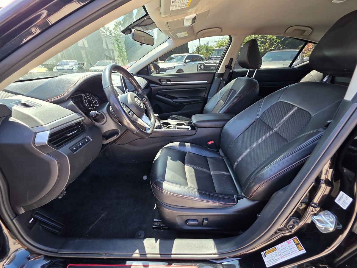 Nissan Altima photo 19