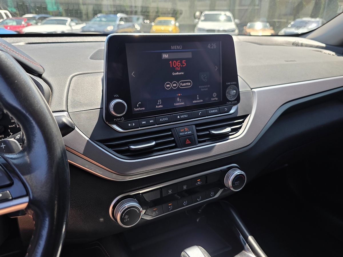 Nissan Altima photo 32