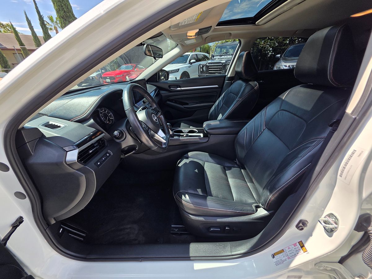 Nissan Altima photo 18