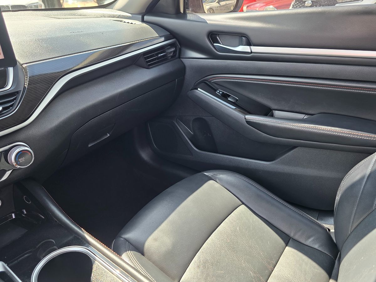 Nissan Altima photo 33