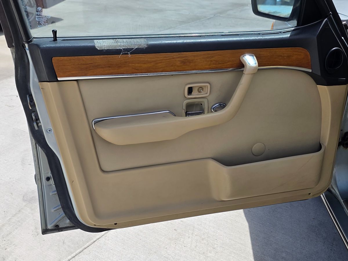 BMW 7 Series photo 22