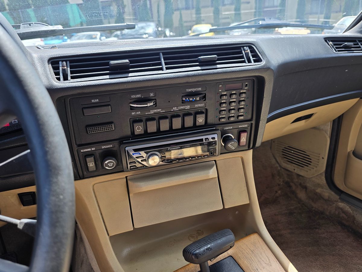 BMW 7 Series photo 25