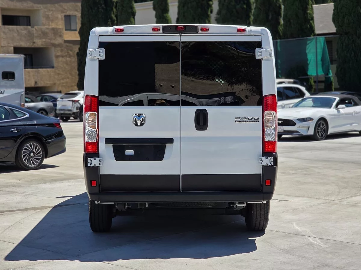 2025 RAM ProMaster Cargo Van Tradesman - Carnova Inc. photo 7