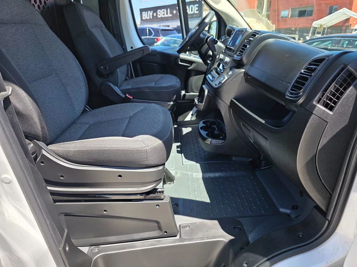 2025 RAM ProMaster Cargo Van Tradesman - Carnova Inc. photo 12