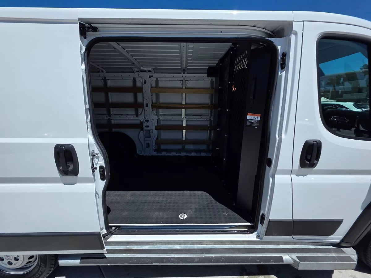 2025 RAM ProMaster Cargo Van Tradesman - Carnova Inc. photo 15