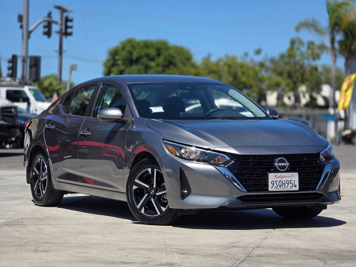 Nissan Sentra photo 2