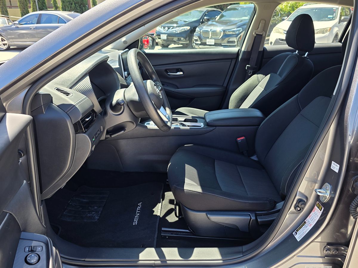 Nissan Sentra photo 17