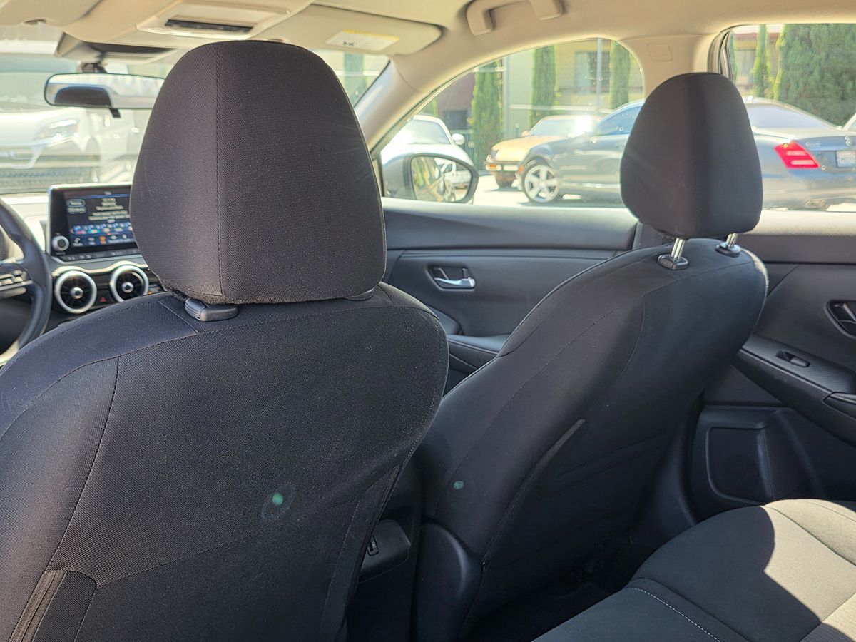 Nissan Sentra photo 21