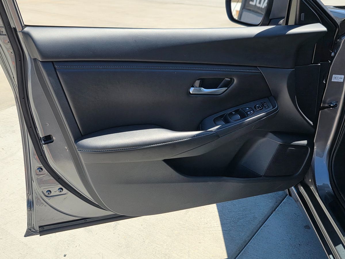 Nissan Sentra photo 23
