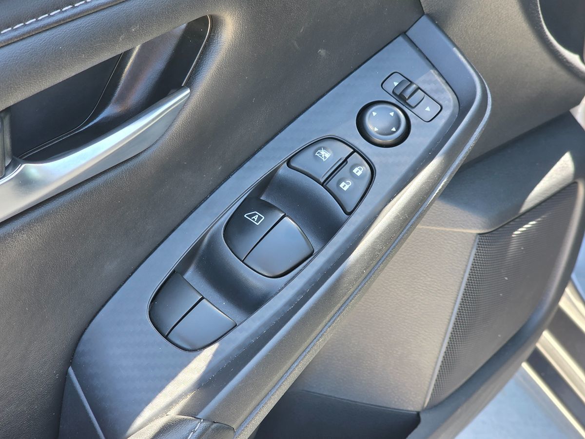 Nissan Sentra photo 24