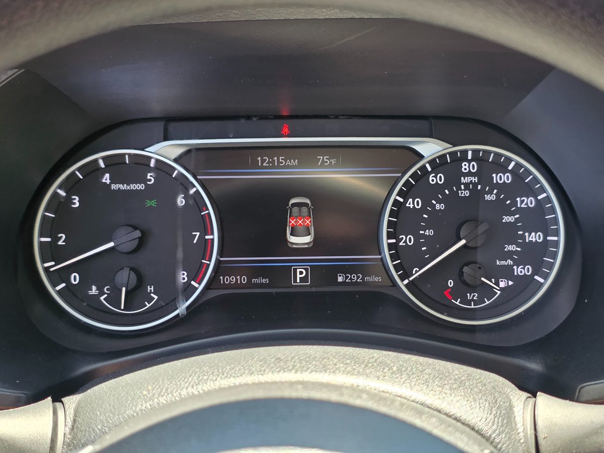 Nissan Sentra photo 25