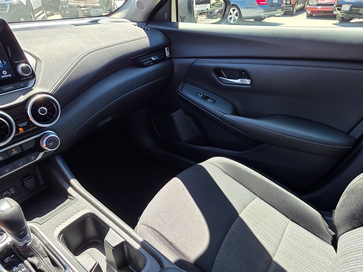 Nissan Sentra photo 31